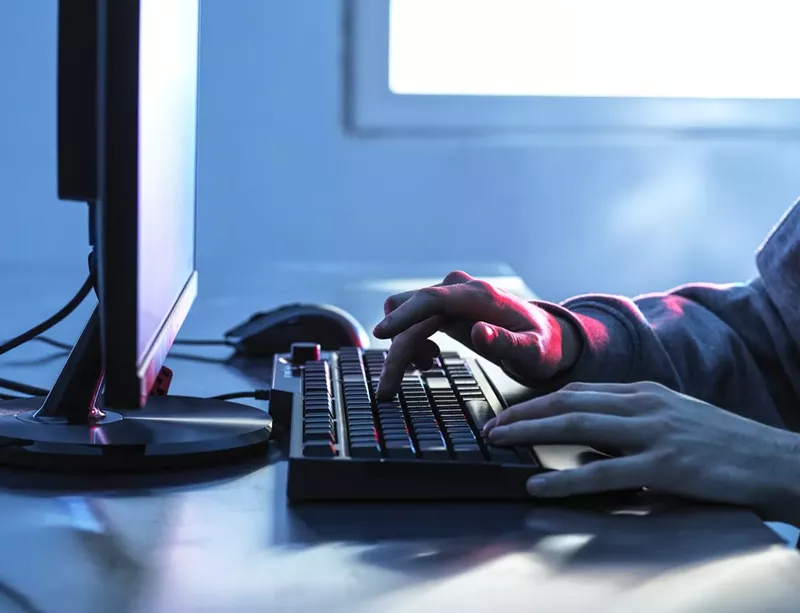 Image: A Broward woman alleges that her former attorney sent her a Dropbox link with confidential files belonging to 96 individuals.