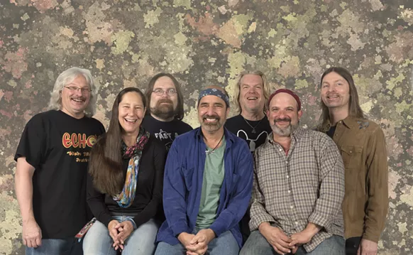 Image: Dark Star Orchestra Encapsulates the Live Experience of the Grateful Dead