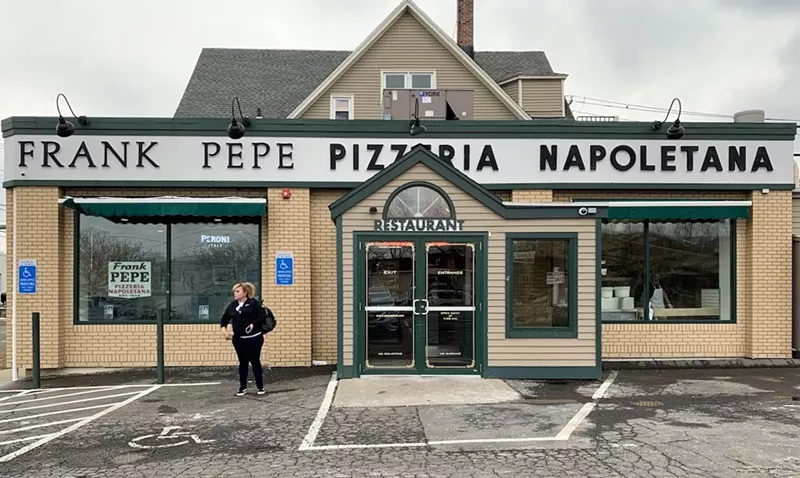 Image: Frank Pepe Pizzeria Napoletana is coming to South Florida.