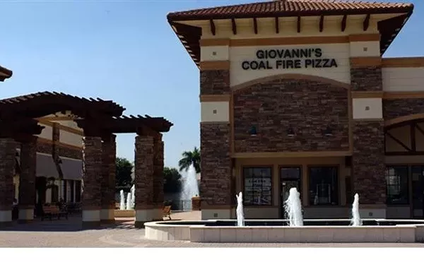 Image: Giovanni's Coal Fire Pizza