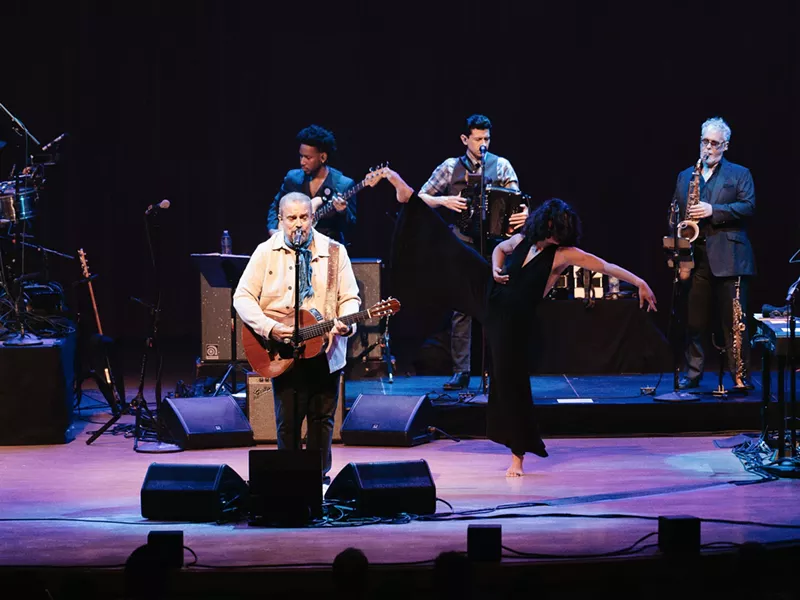 Image: The Mavericks transported Miami into a timeless, bilingual, peyote-infused square dance.