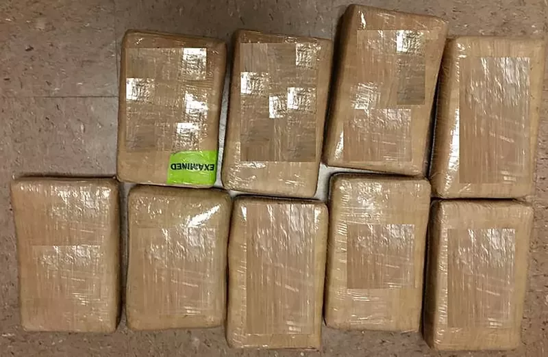 Image: After Hurricane Dorian, dozens of kilos of cocaine are washing ashore in Florida.