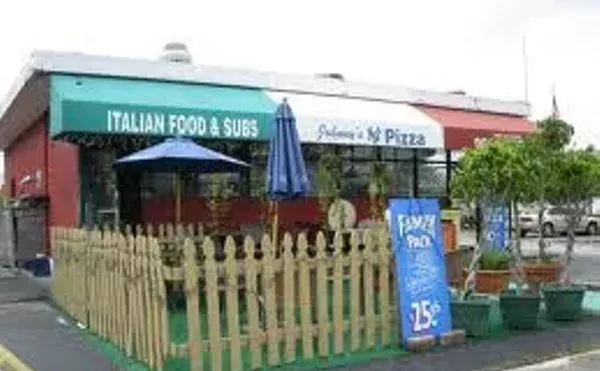 Image: Johnny's New York Pizza
