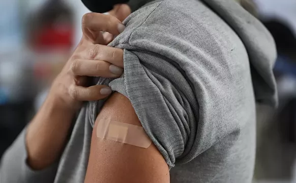 Image: Many South Florida Pharmacies No Longer Require Appointments for COVID Vaccine