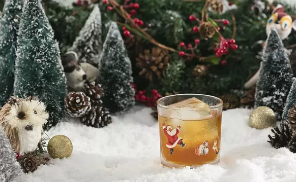 Image: Miracle Christmas Bar Pops Up at Delray's Death or Glory