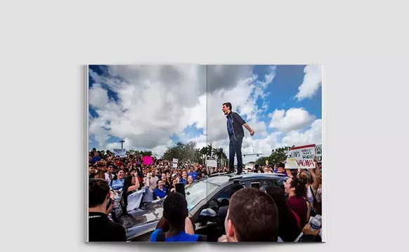 Image: Photojournalist Ian Witlen Documents the #NeverAgain Movement at His Parkland Alma Mater