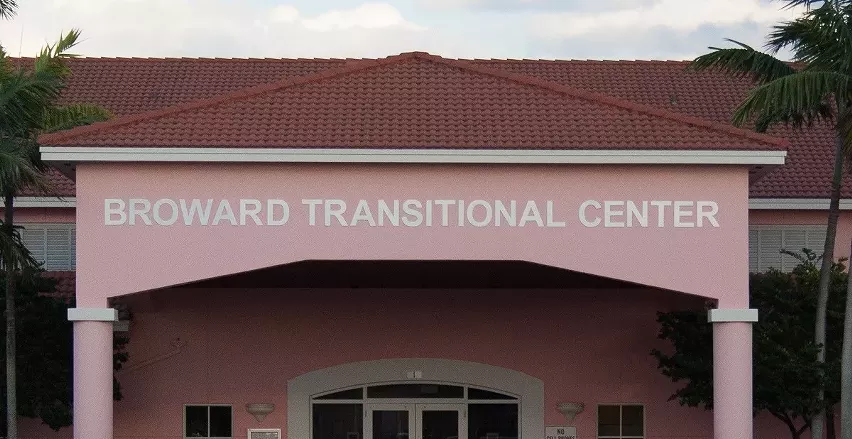 Protest at ICE's Broward County Immigrant Detention Center | New Times ...