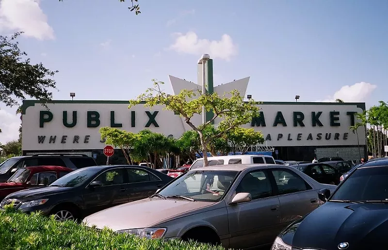Image: Heirs of Publix Super Markets founder George Jenkins have sent in max federal donations to Trump's 2020 campaign.