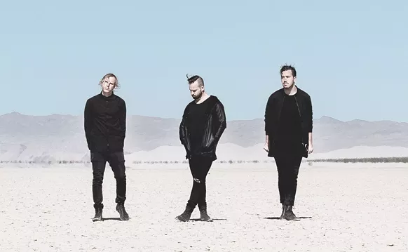 Image: Rüfüs Du Sol Brings a Surprising Live Show to Bayfront Park