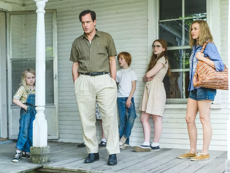 Image: Woody Harrelson plays an itinerant dreamer/drunk of a dad in The Glass Castle.