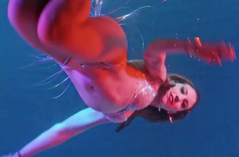 Image: Burlesque Mermaids