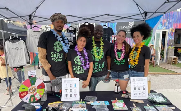 Image: Vegan Group to Host Dolphins Tailgate