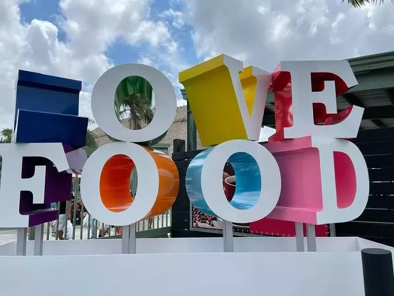 Image: "Love Food": Welcome to Yellow Green Farmers Market.